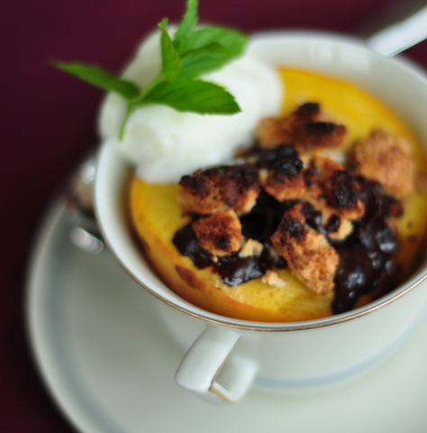 Acıbademli Şeftali Tatlisi